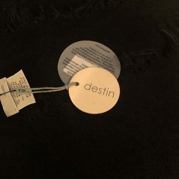 NWT Destin Black Oversized Scarf Barneys - Picture 4 of 5